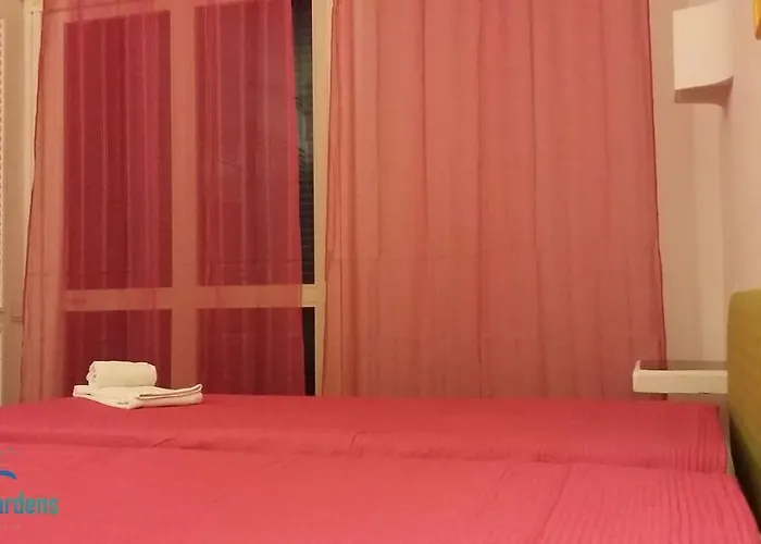 Balaia Gardens, Jardins Da Balaia Pensionat 3*